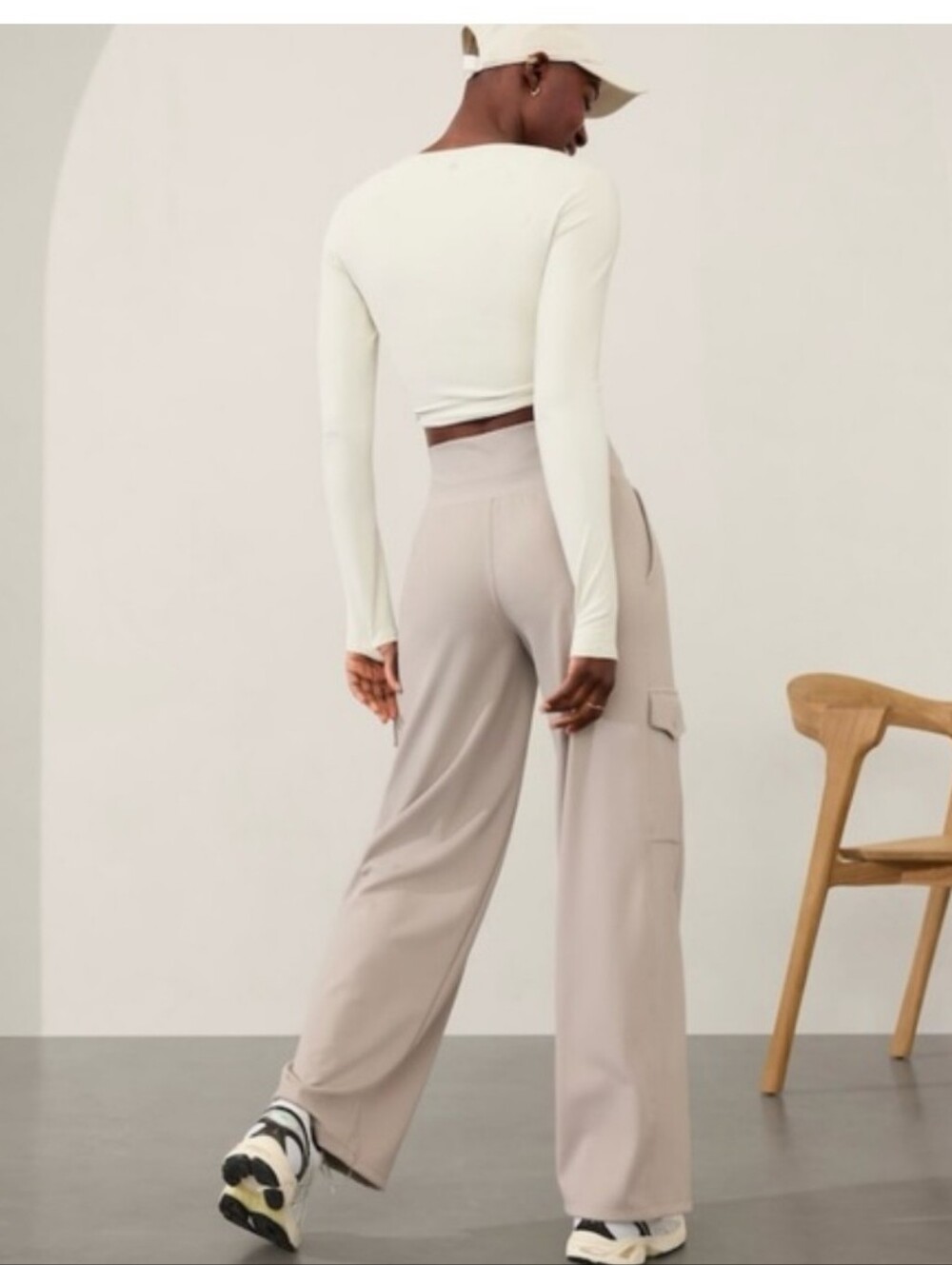 Athleta TALL Venice Cargo Pants. NWT - Picture 3 of 9